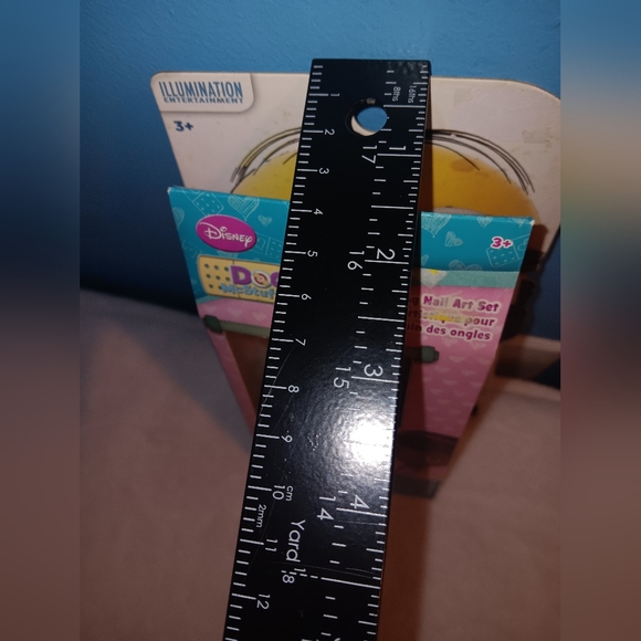 NWOT Disney and Despicable Me Nail Kits Lot of 2 - Picture 7 of 8